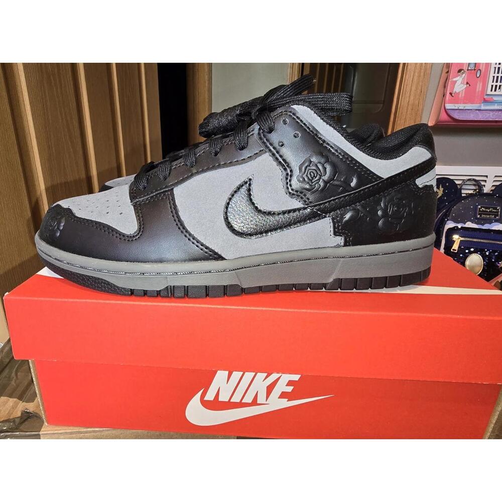 Nike Dunk Low Black Roses HF1986-001 Women's NEW SIZE 8 - Picture 6 of 12